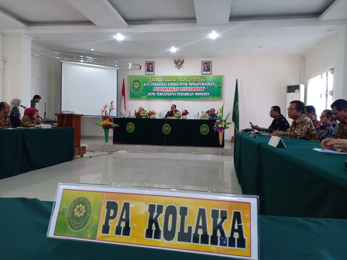 Pimpinan dan Jajaran Kepaniteraan PA Kolaka Ikuti Diskusi Hukum Wilayah Daratan di PTA Sultra