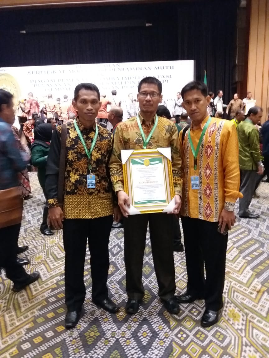 IKUTI LOMBA PTSP, PA KOLAKA JUARA HARAPAN I NASIONAL